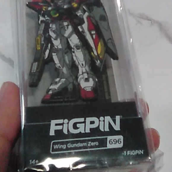 Figpin Wing Gundam Zero - Picture 3 of 6